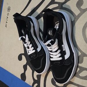 Unisex vans